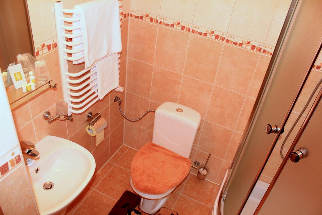 Parkowa - Noclegi Ze Sniadaniem Nowa Ruda Camera foto