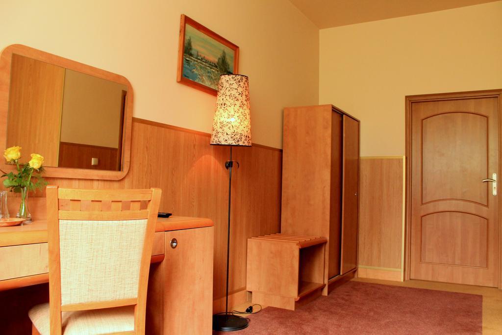 Parkowa - Noclegi Ze Sniadaniem Nowa Ruda Camera foto
