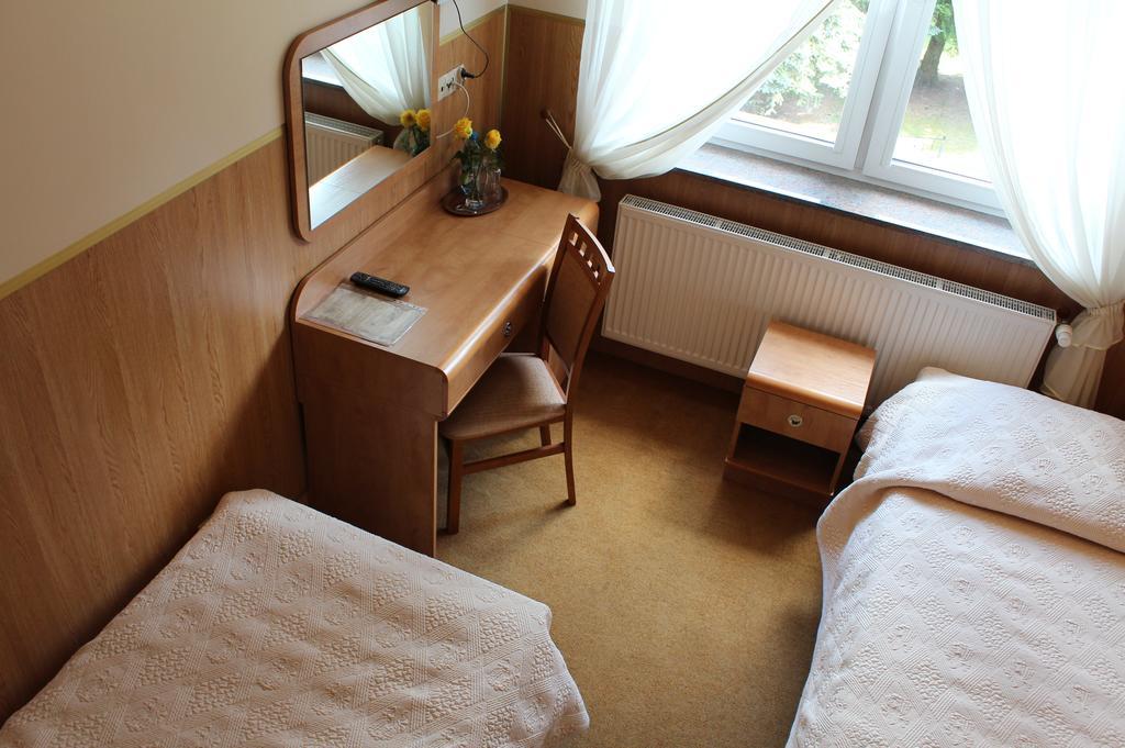 Parkowa - Noclegi Ze Sniadaniem Nowa Ruda Camera foto