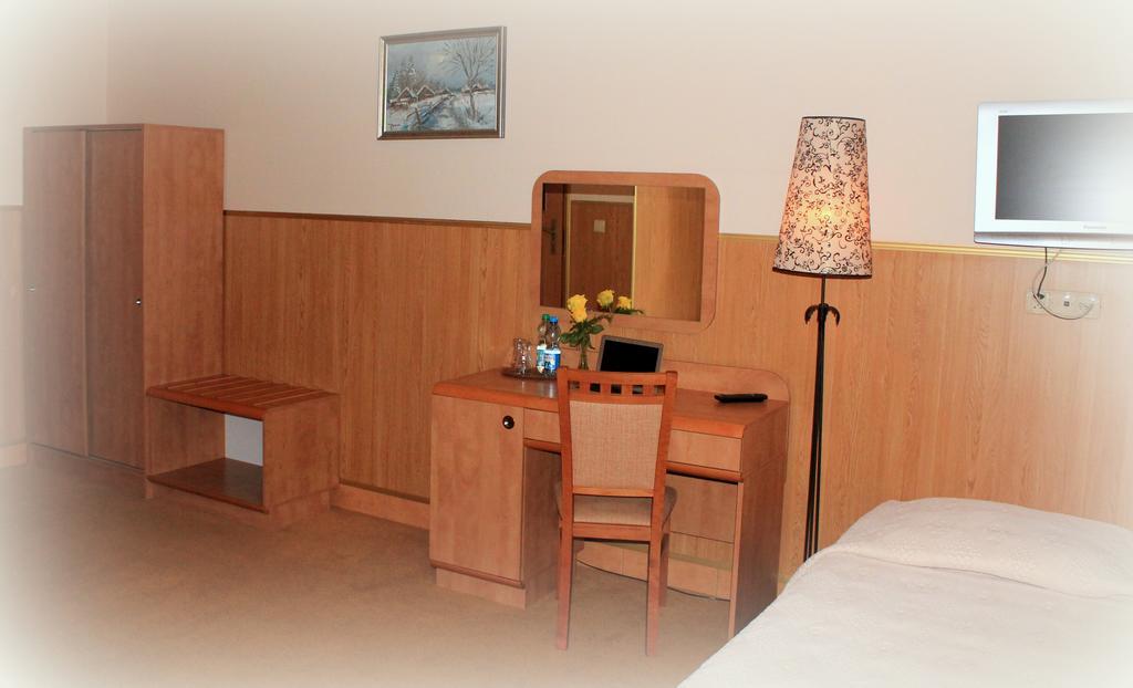 Parkowa - Noclegi Ze Sniadaniem Nowa Ruda Camera foto