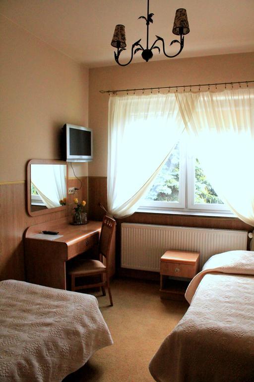 Parkowa - Noclegi Ze Sniadaniem Nowa Ruda Esterno foto