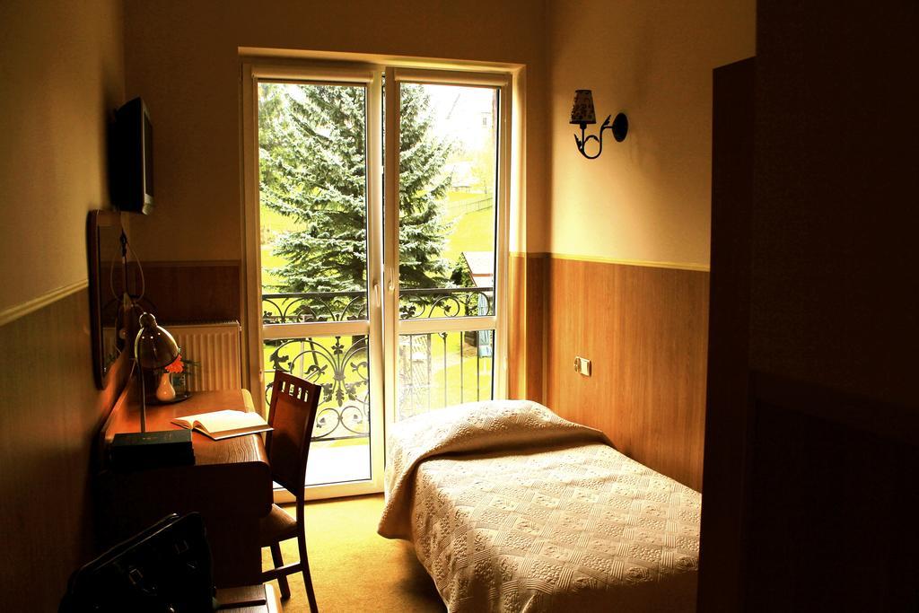 Parkowa - Noclegi Ze Sniadaniem Nowa Ruda Esterno foto